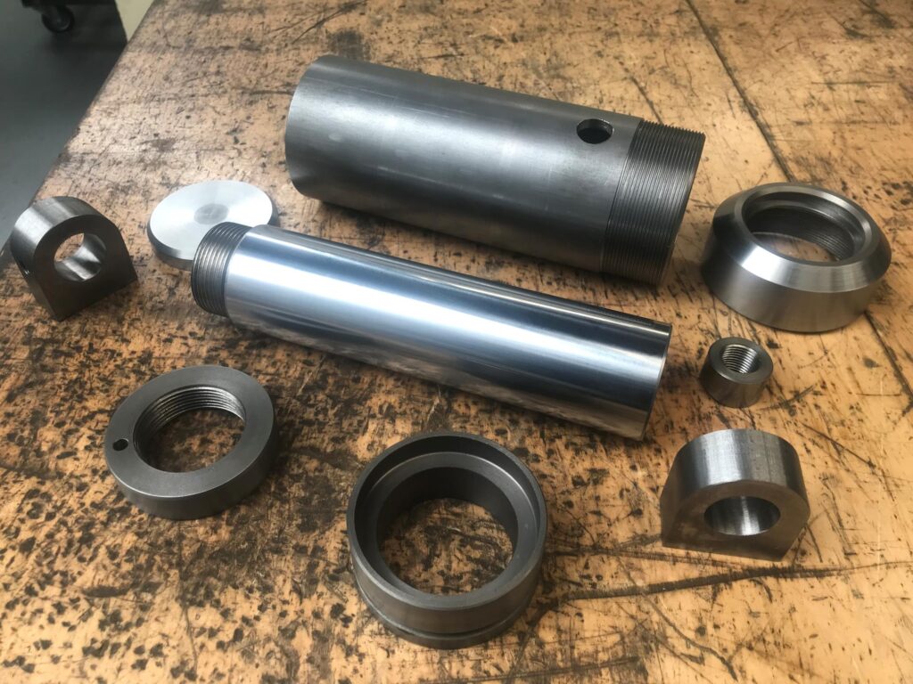 Components of hydraulic cylinder